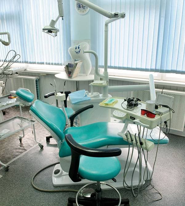 Cloud Dentist modern treatment room